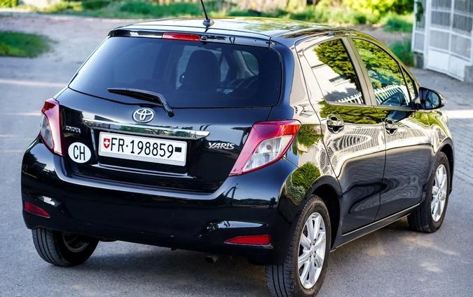 Toyota Yaris cena 32900 przebieg: 180598, rok produkcji 2012 z Radom małe 704
